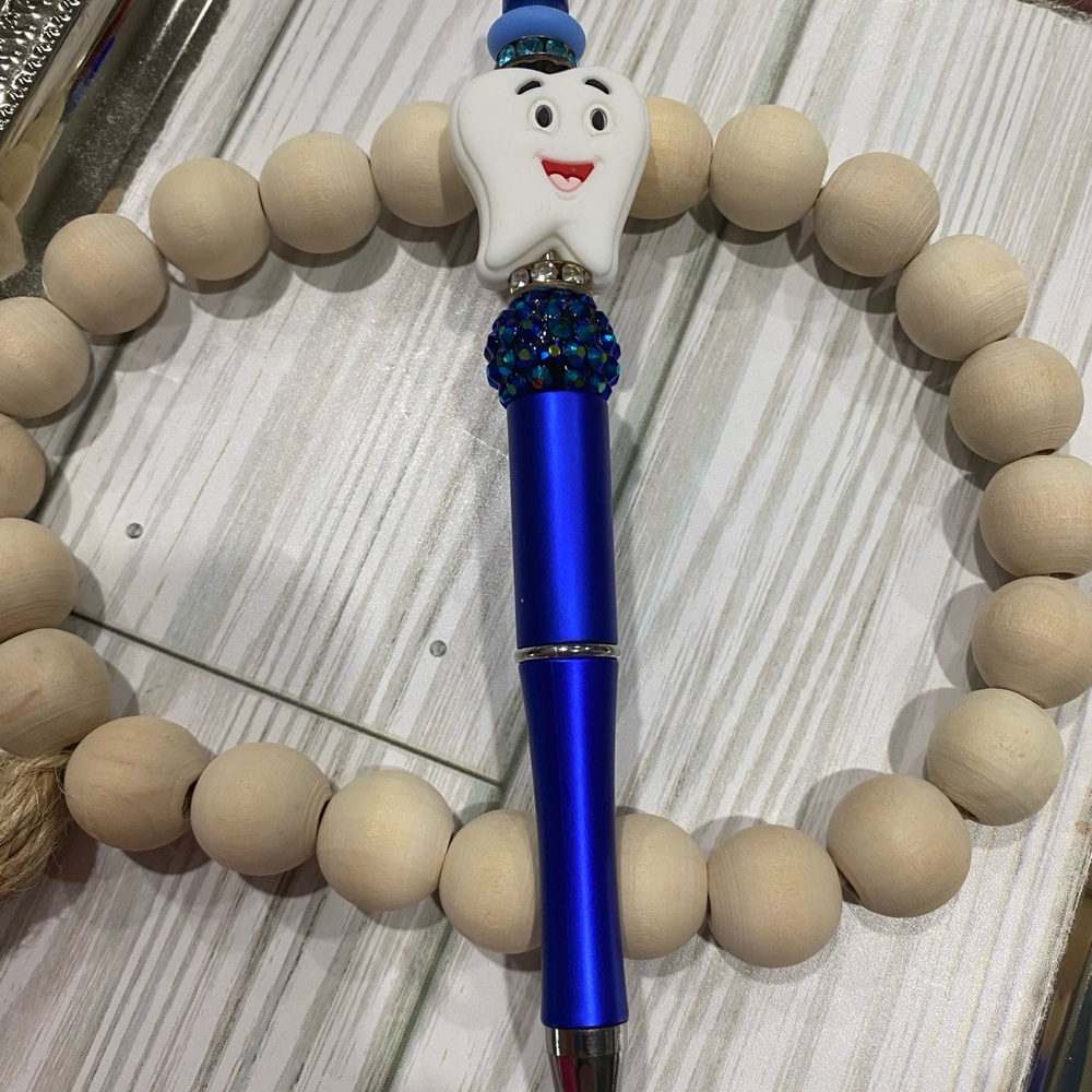 Blue Tooth Beaded Pen